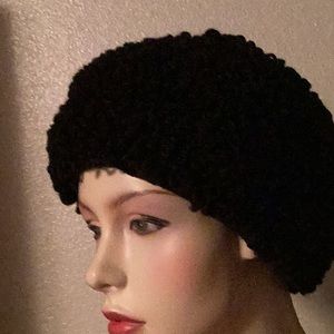 Black crocheted women’s hat
